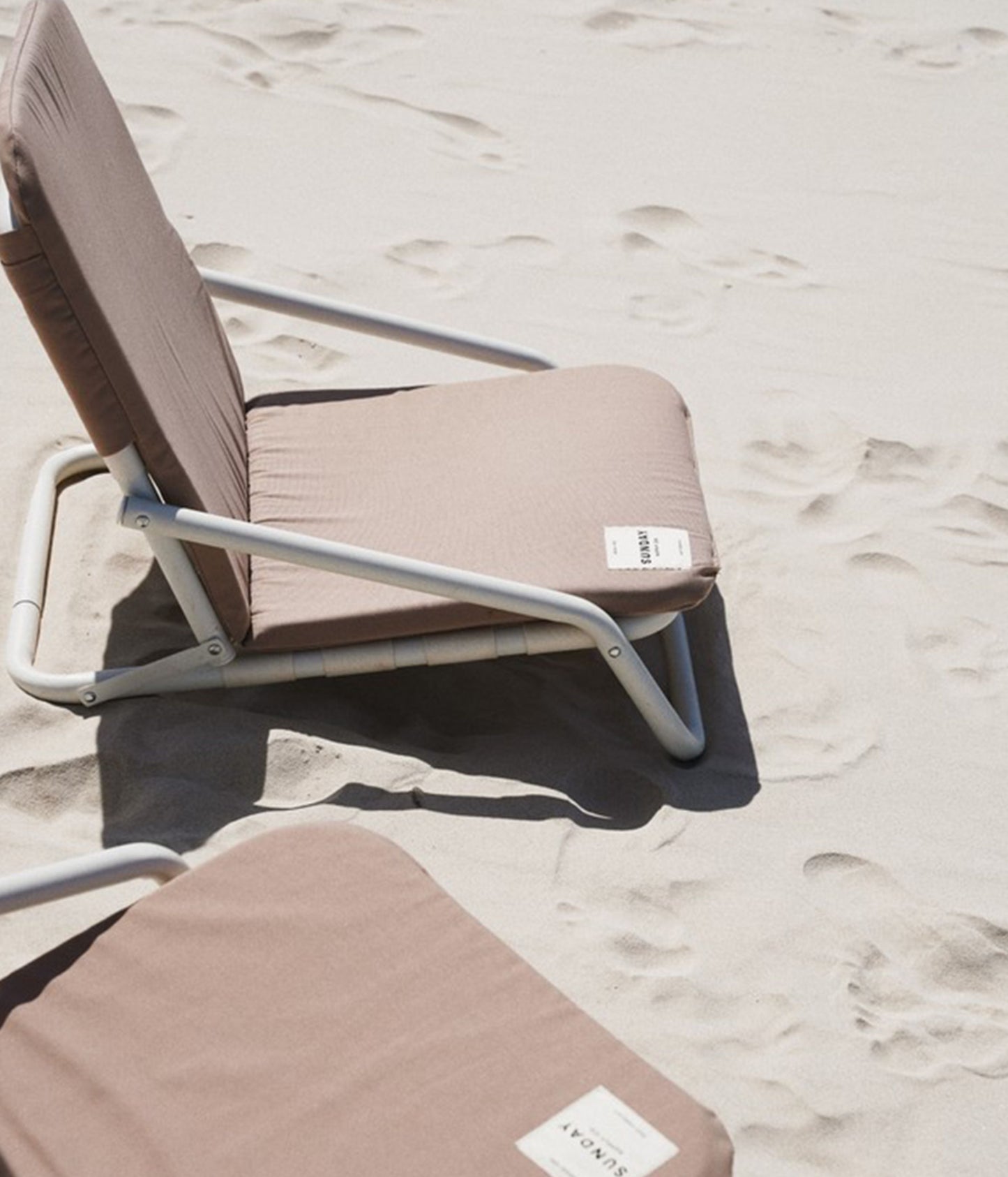 Husk Beach Chair Set