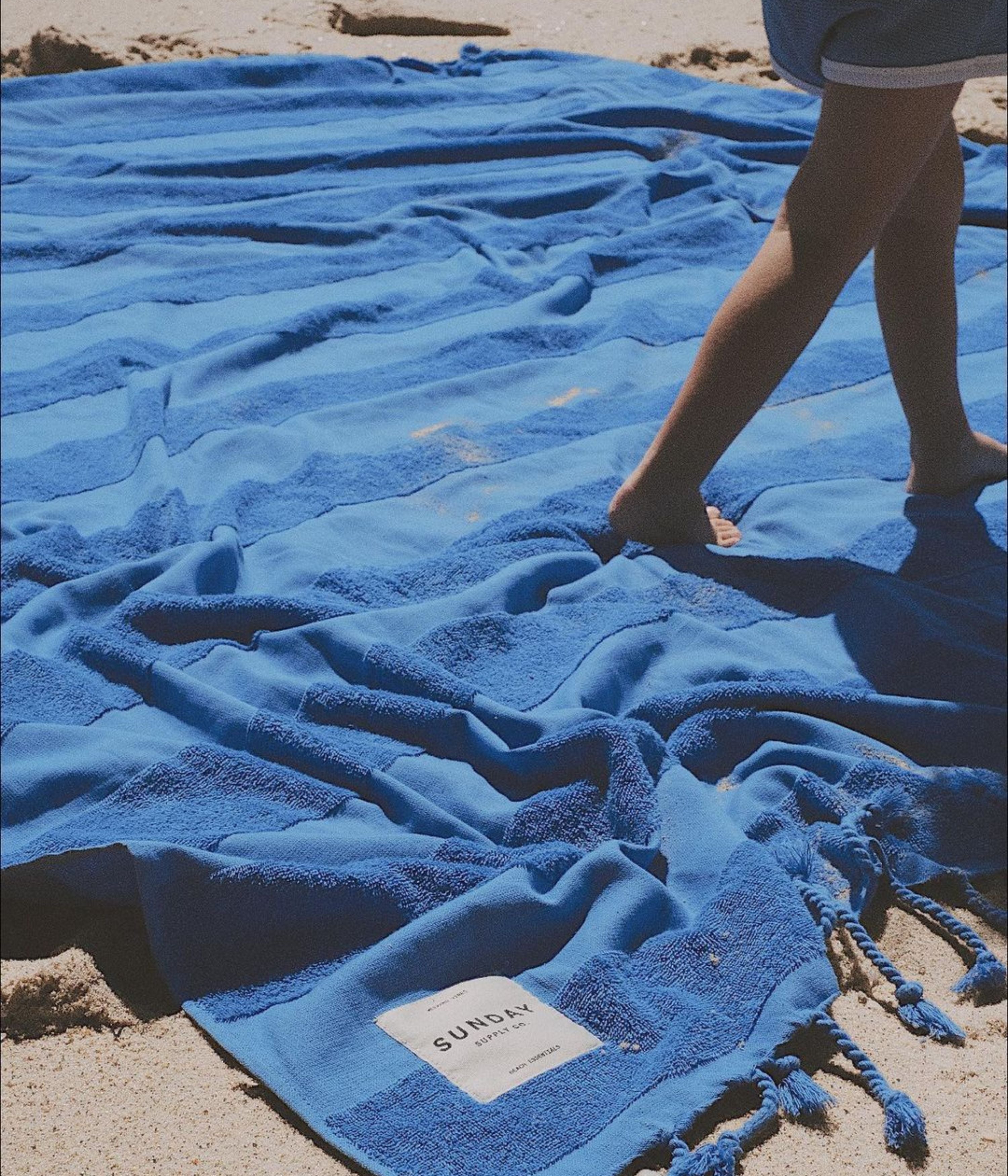 Blue beach blanket discount