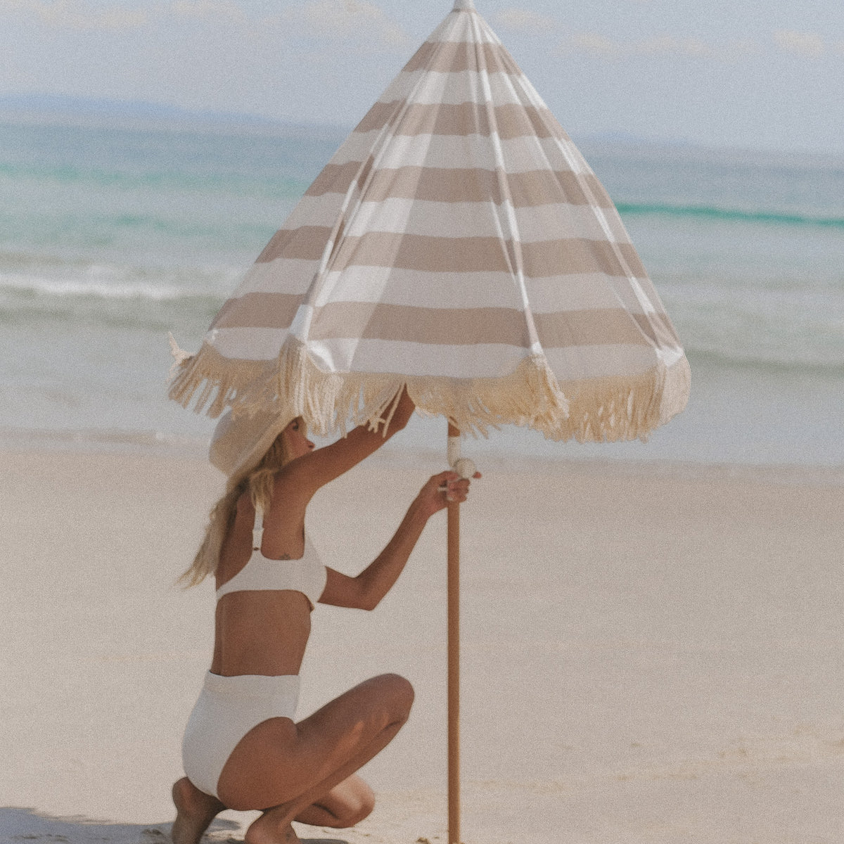 Low Tide Beach Umbrella & Beach Chair Set